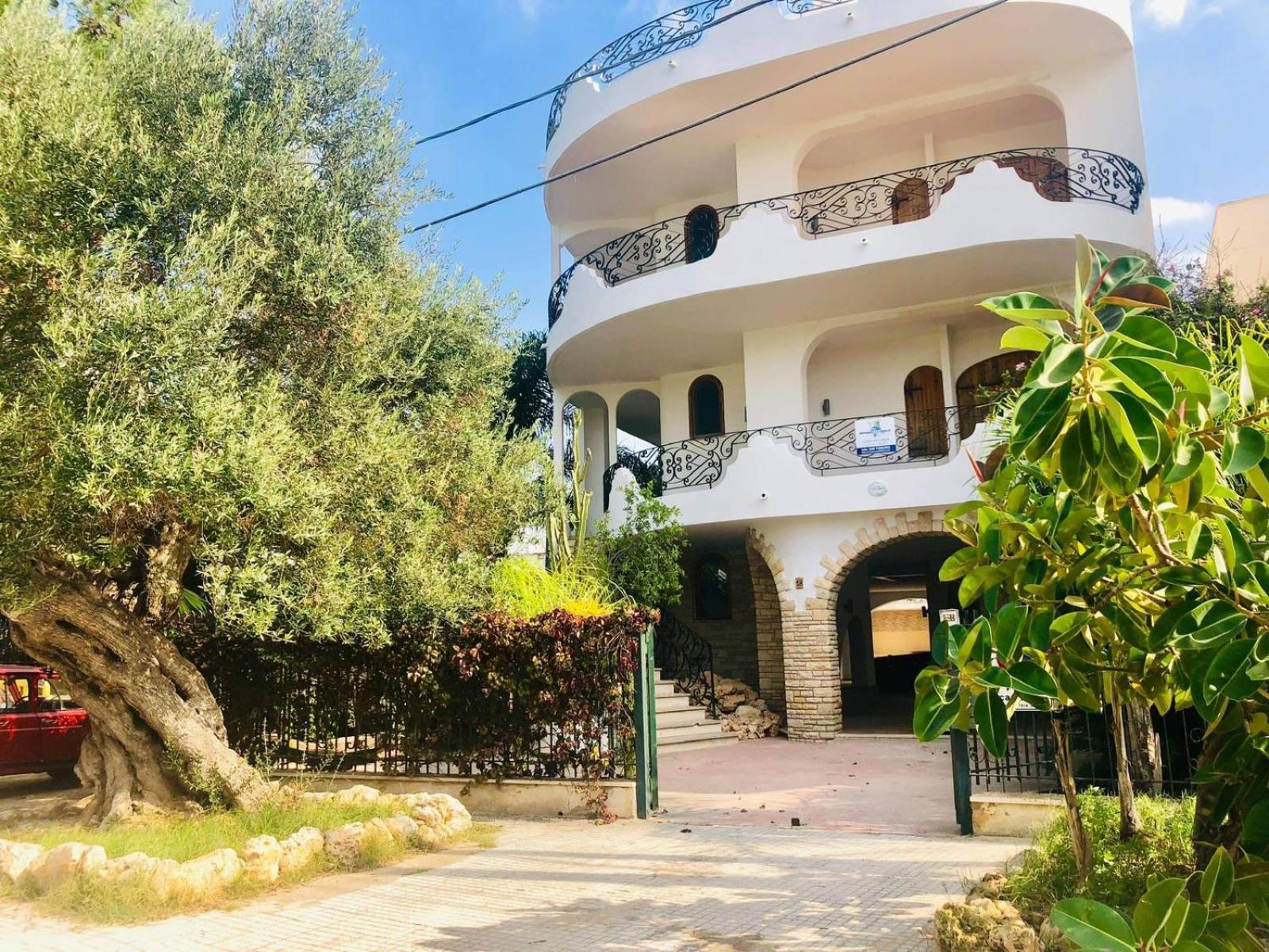 Villa Gaudi Sant Isidoro  Luaran gambar
